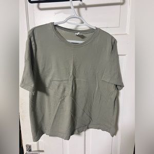H&M- Basic Cropped Tee